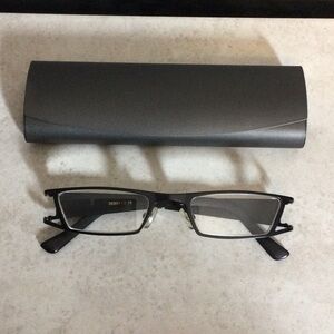 2.75 European Black Eyeglasses with Case